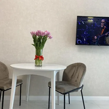 в аркадии с террасой и видом на море