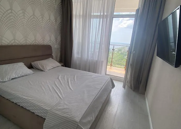 в аркадии с террасой и видом на море Appartement Odessa