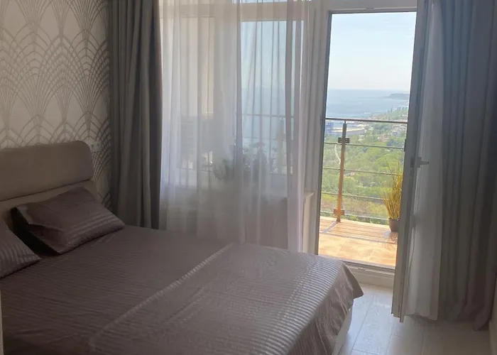 в аркадии с террасой и видом на море Appartement *